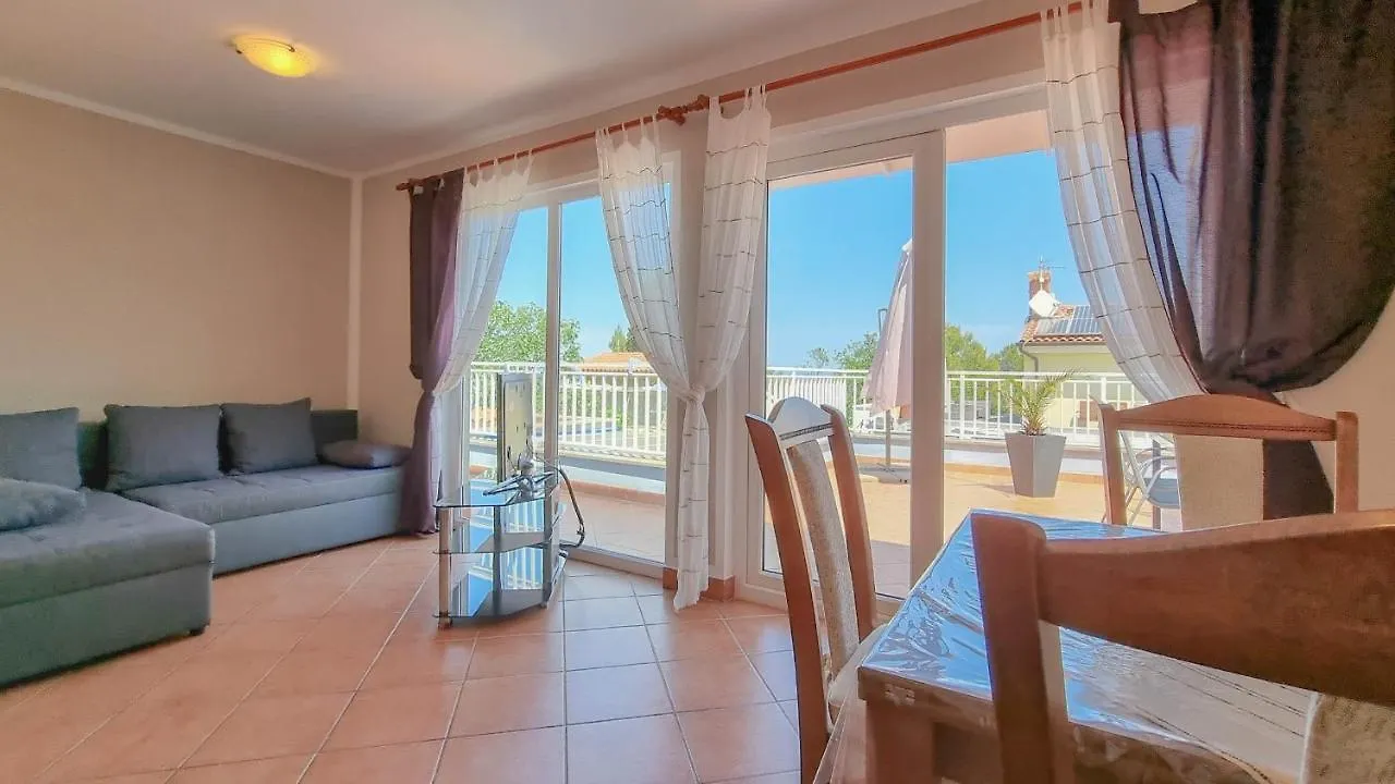 Crveni Vrh 3 Apartment  Crveni Vrh