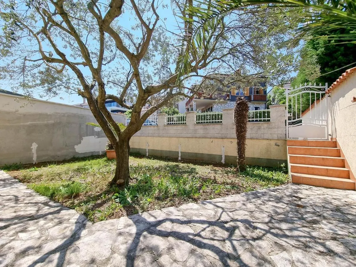 Crveni Vrh 3 Apartment 0*, Crveni Vrh Croatia