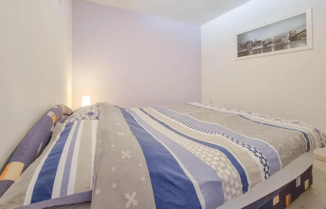 Crveni Vrh 3 Apartment Crveni Vrh