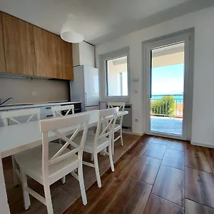 Apartmán Village, Crveni Vrh